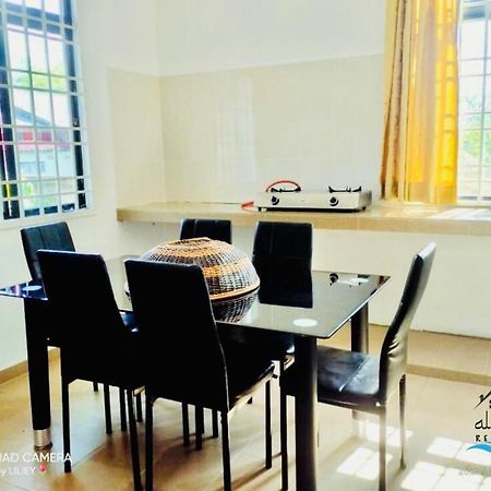 Qalya Homestay 2 @ Kota Bharu Ngoại thất bức ảnh